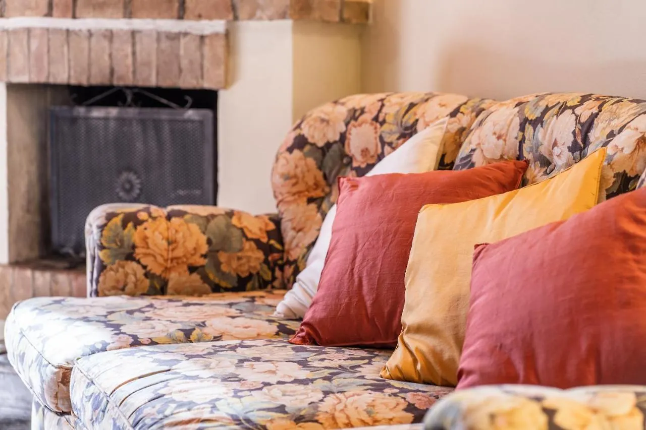 Appartamenti Le Ginestre Lupompesi Apartment